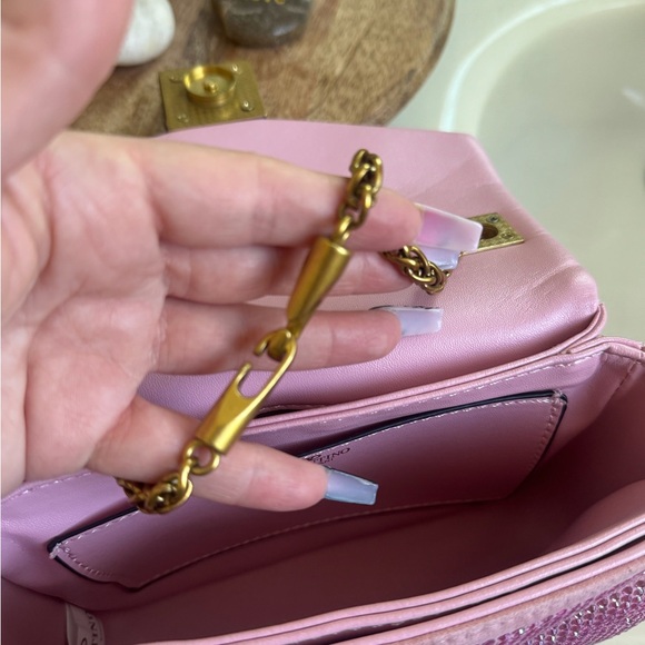 Elegant Pink Crystal-Embellished Women's Bag - Picture 13 of 17